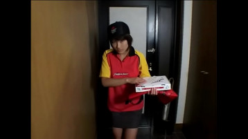 Tokyo Tempress Japon Pizza Kız 2 Unleashed